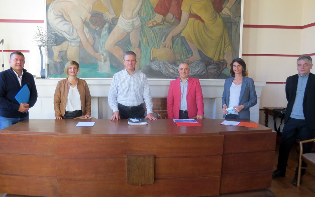 Réunion de travail avec le directeur du Centre Hospitalier